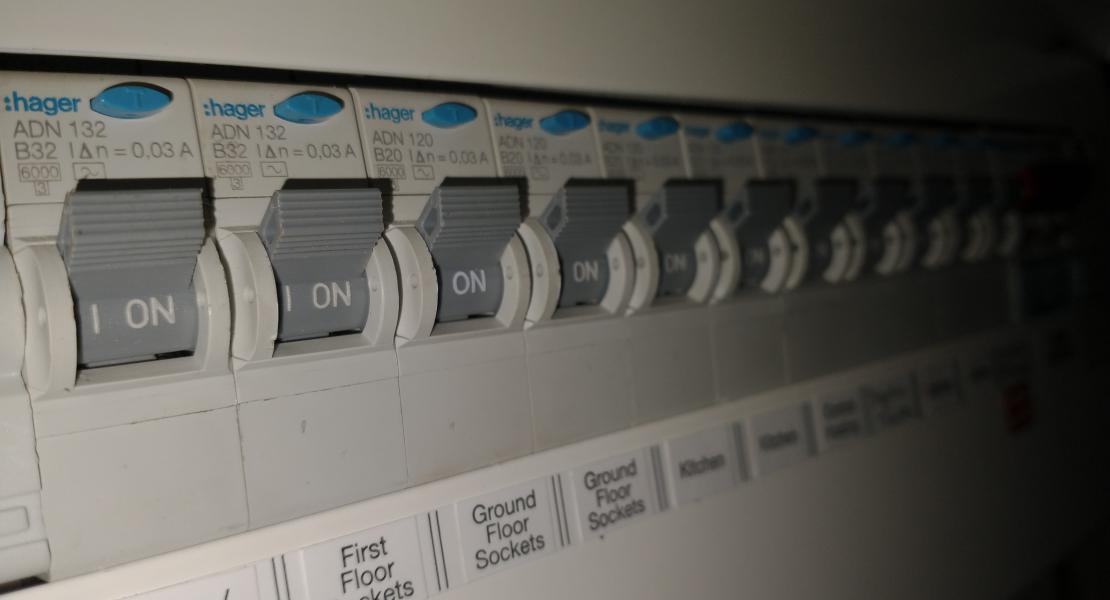 Fuse Box upgrades by registered electricians in kent with certificates and building control